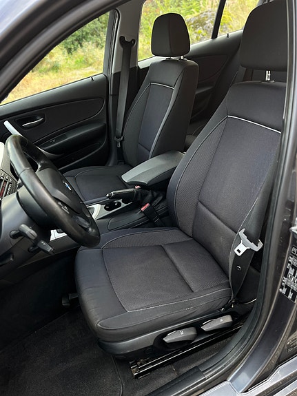BMW 118d 23 of 30