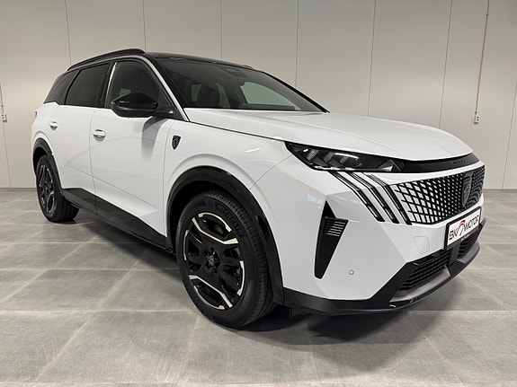 Peugeot e-5008 4 of 30