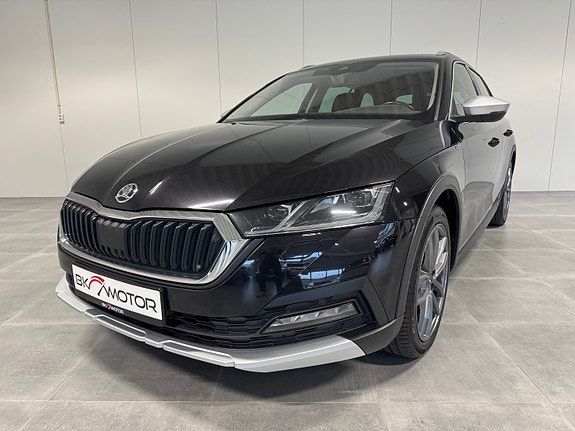 Skoda Octavia Scout 8 of 30