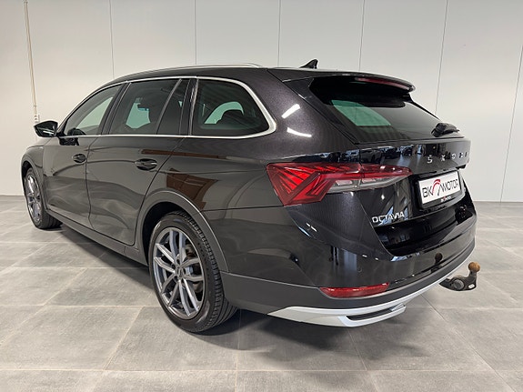 Skoda Octavia Scout 12 of 30