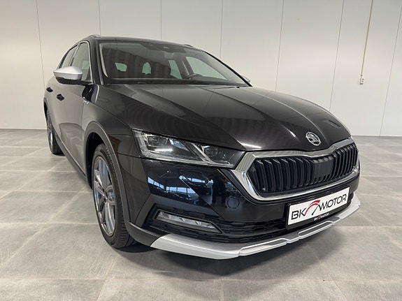 Skoda Octavia Scout 5 of 30