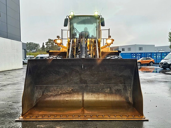 Volvo L150E, 2007 Mod, 18850 timer, vekt med skriver, Gjerstad-skuff, Spakstyring, Sentralsmøring. 8 of 30