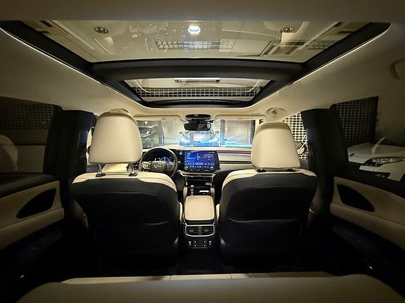 Lexus RX450h 9 of 22