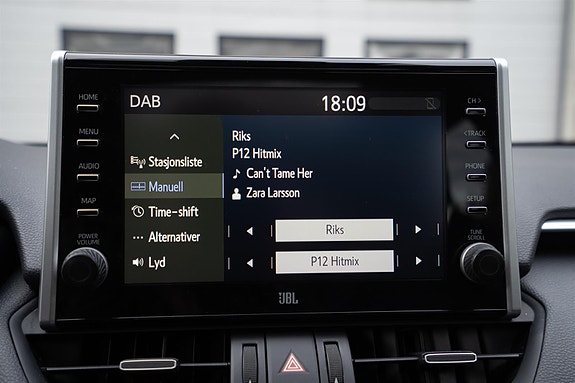 Toyota RAV4 27 of 30