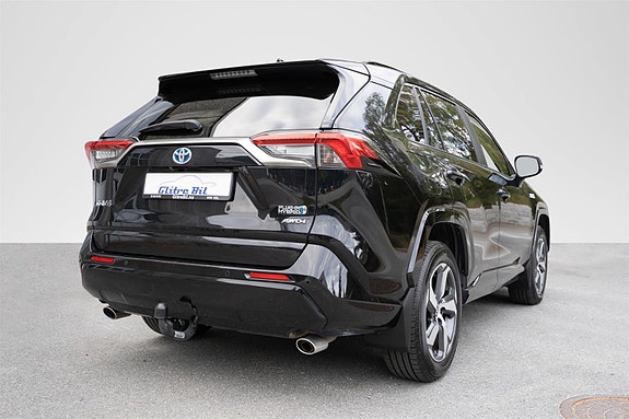 Toyota RAV4 8 of 30