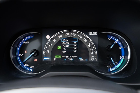 Toyota RAV4 20 of 30