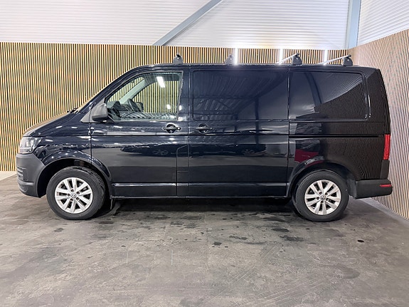 Volkswagen Transporter 8 of 26