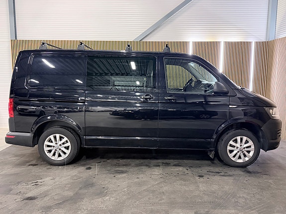 Volkswagen Transporter 9 of 26