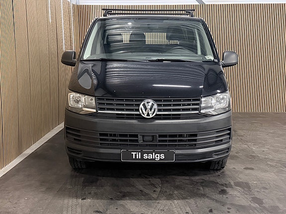Volkswagen Transporter 2 of 26