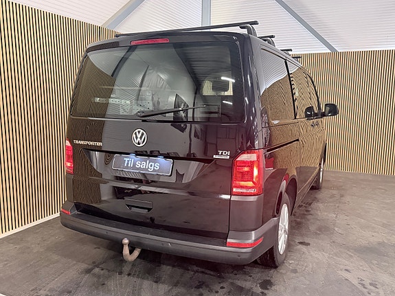 Volkswagen Transporter 13 of 26