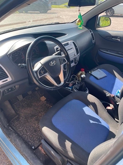 Hyundai i20 3 of 9