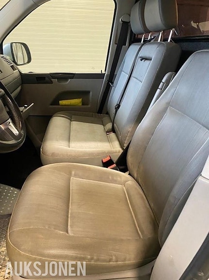 Volkswagen Transporter 12 of 14