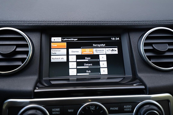 Land Rover Discovery 4 30 of 30