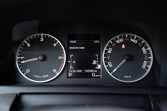 Land Rover Discovery 4 19 of 30