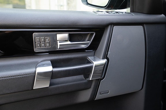 Land Rover Discovery 4 13 of 30