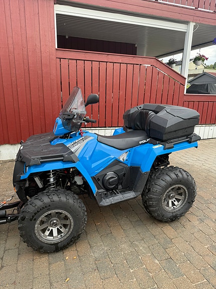 Polaris SPORTSMAN 570 EPS 2 of 9