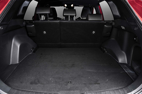 Toyota RAV4 Plug-in Hybrid 9 of 27