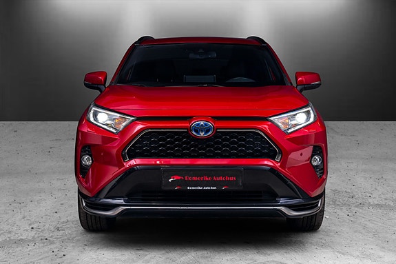 Toyota RAV4 Plug-in Hybrid 3 of 27