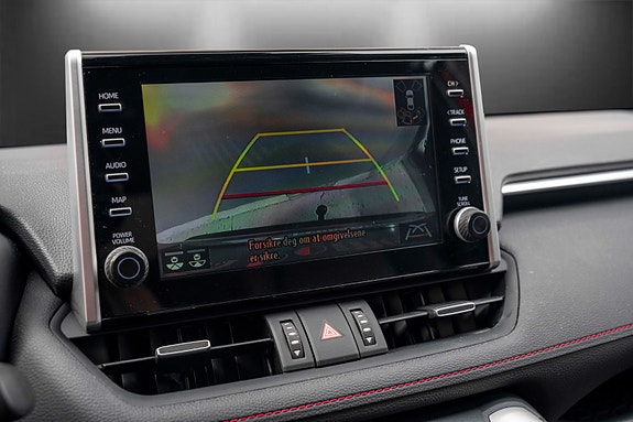 Toyota RAV4 Plug-in Hybrid 25 of 27
