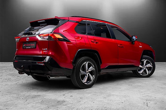 Toyota RAV4 Plug-in Hybrid 5 of 27