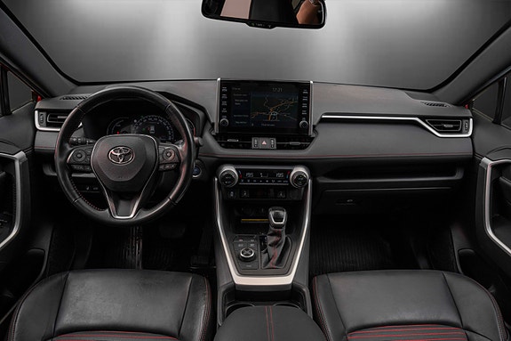 Toyota RAV4 Plug-in Hybrid 15 of 27