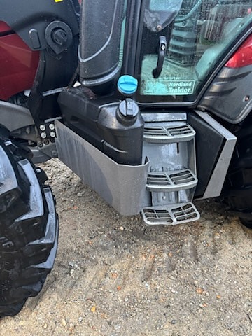 Valtra N 124 Hi-tech Moheda 121 4 WD 10 of 26