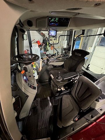 Valtra N 124 Hi-tech Moheda 121 4 WD 13 of 26