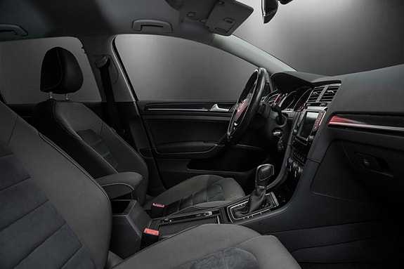 Volkswagen Golf VII 14 of 20