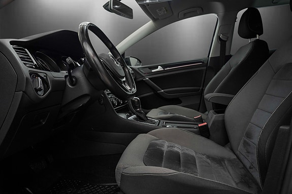 Volkswagen Golf VII 9 of 20