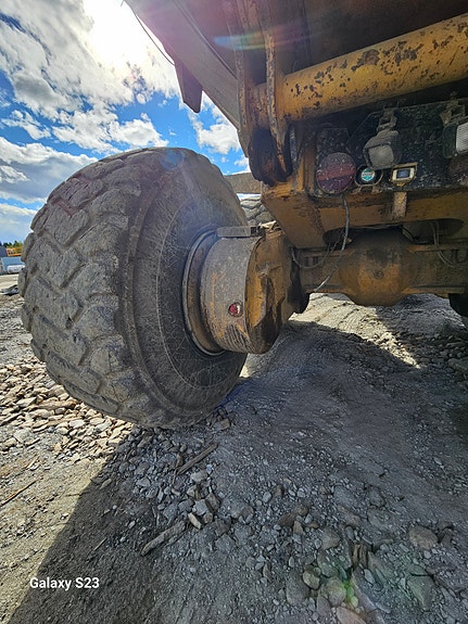 Moxy MT36 7 of 17