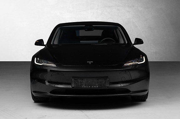 Tesla Model 3 2 of 30