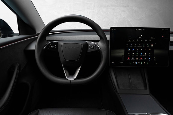 Tesla Model 3 30 of 30