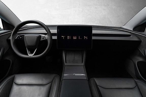 Tesla Model 3 29 of 30