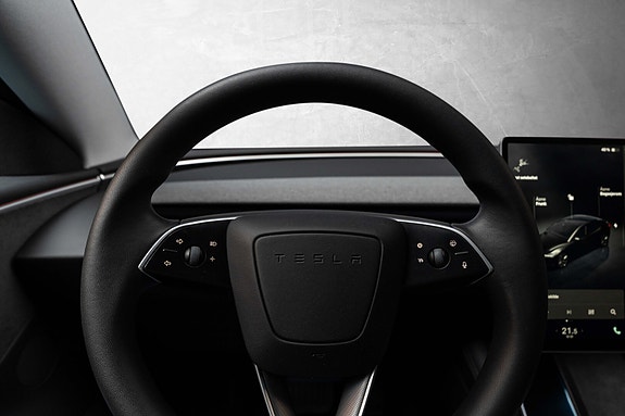 Tesla Model 3 9 of 30