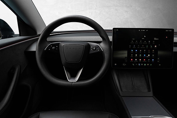 Tesla Model 3 29 of 30