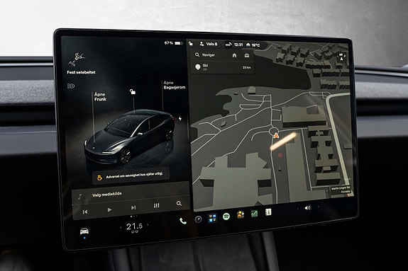 Tesla Model 3 14 of 30