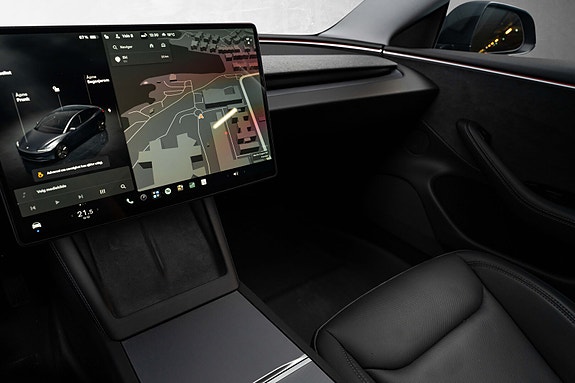Tesla Model 3 12 of 30