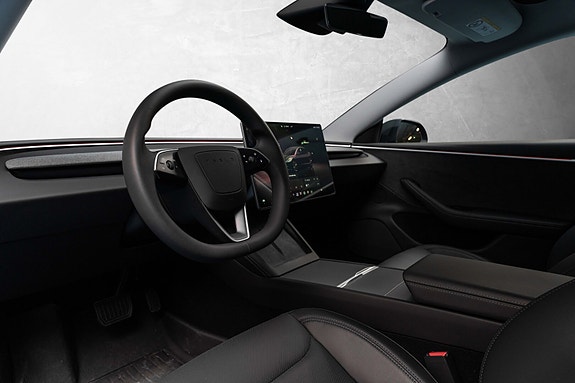 Tesla Model 3 25 of 30