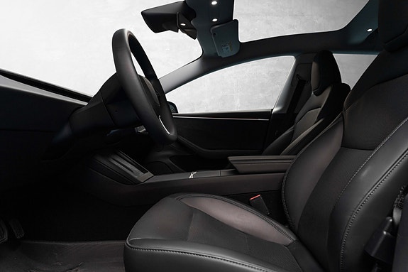 Tesla Model 3 23 of 30