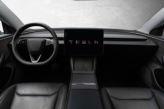 Tesla Model 3 30 of 30