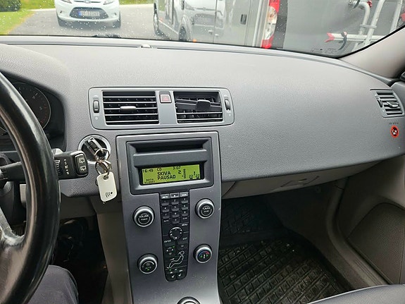 Volvo V50 5 of 10