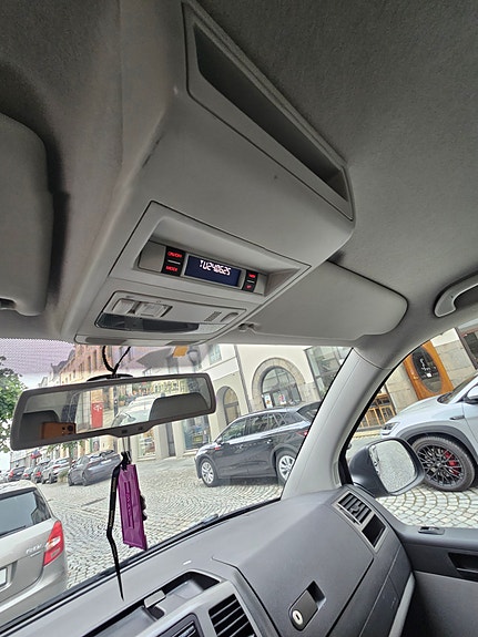 Volkswagen Transporter 6 of 7