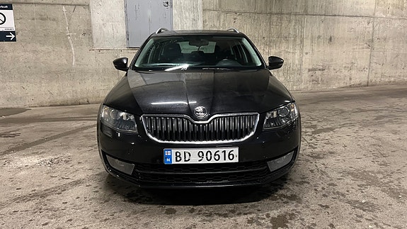 Skoda Octavia 2 of 19