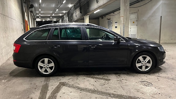 Skoda Octavia 8 of 19