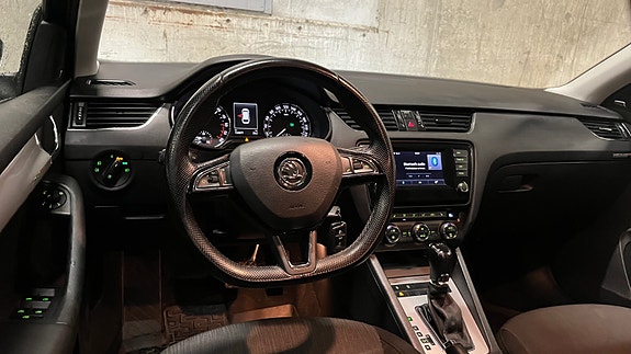 Skoda Octavia 10 of 19