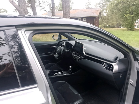 Toyota C-HR 9 of 13