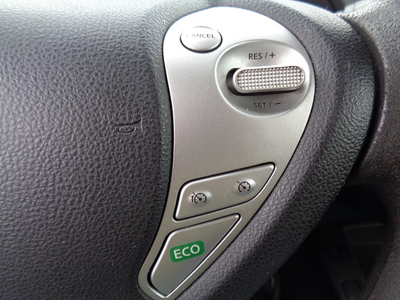 Nissan Leaf 25 of 30
