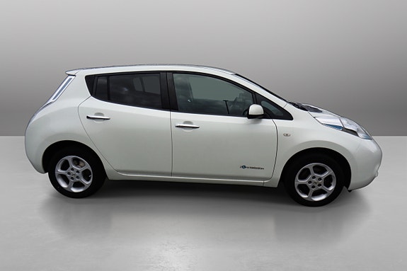 Nissan Leaf 7 of 30