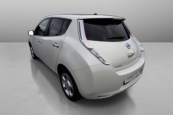 Nissan Leaf 3 of 30