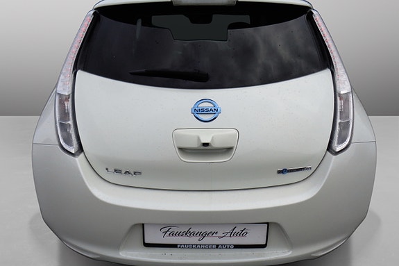 Nissan Leaf 4 of 30